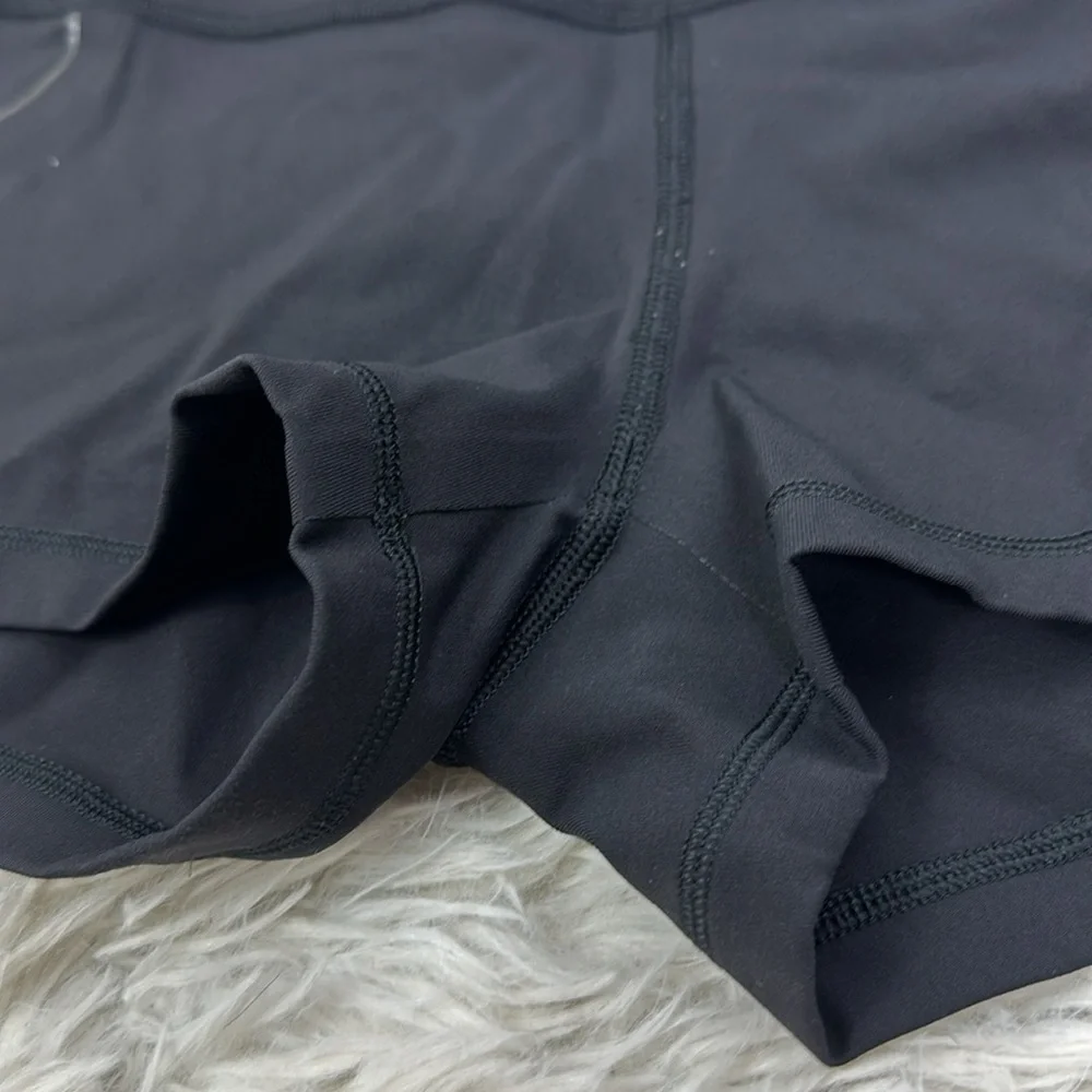 Lululemon Quick Pace Short (2.5